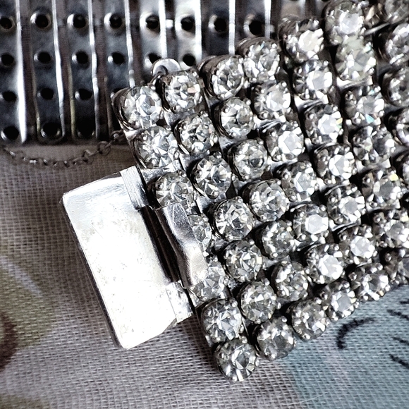 Vintage Signed Kramer of New York Seven Row Prong Set Clear Rhinestone Bracelet - Picture 7 of 16
